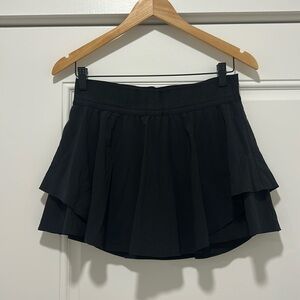 Lululemon skirt black size 10